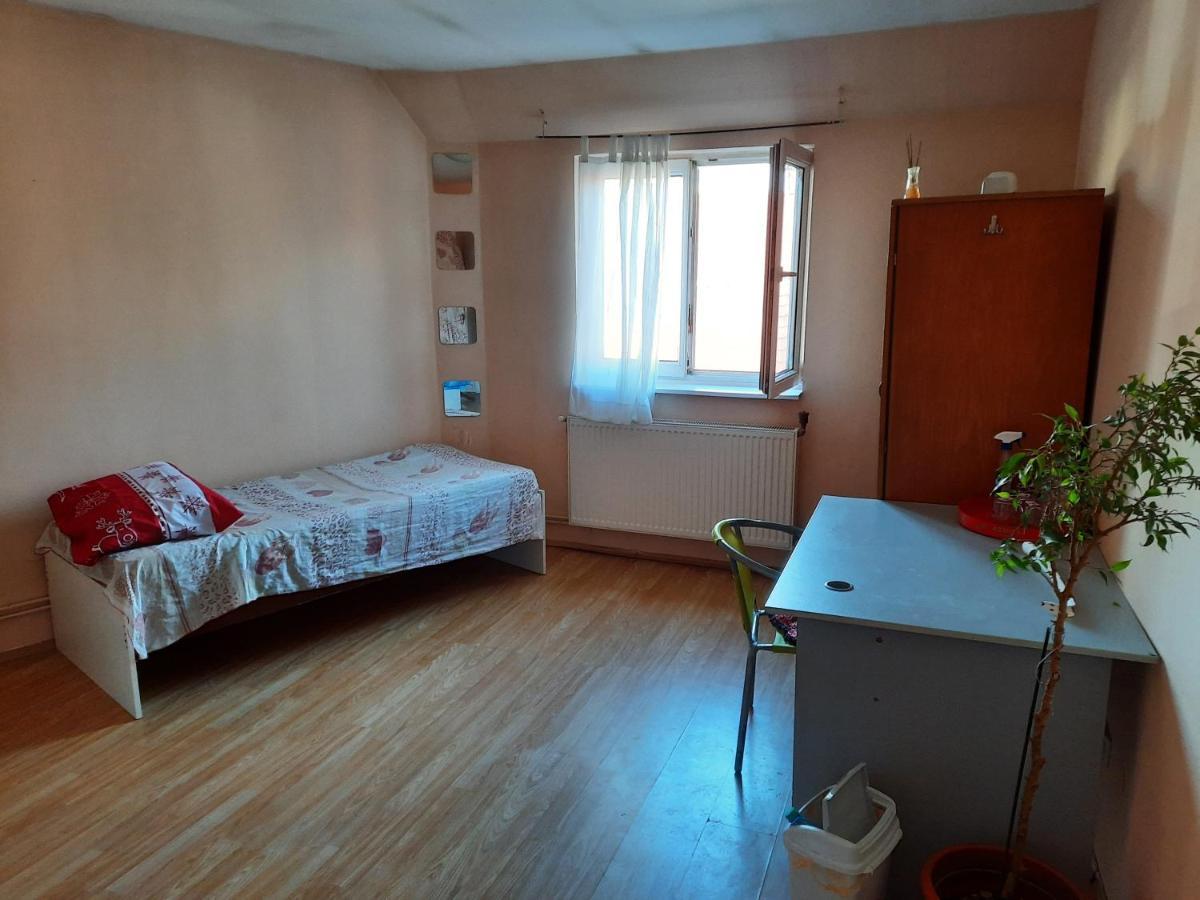 Casa Adrian Camere Centru Vechi ブラショフ エクステリア 写真